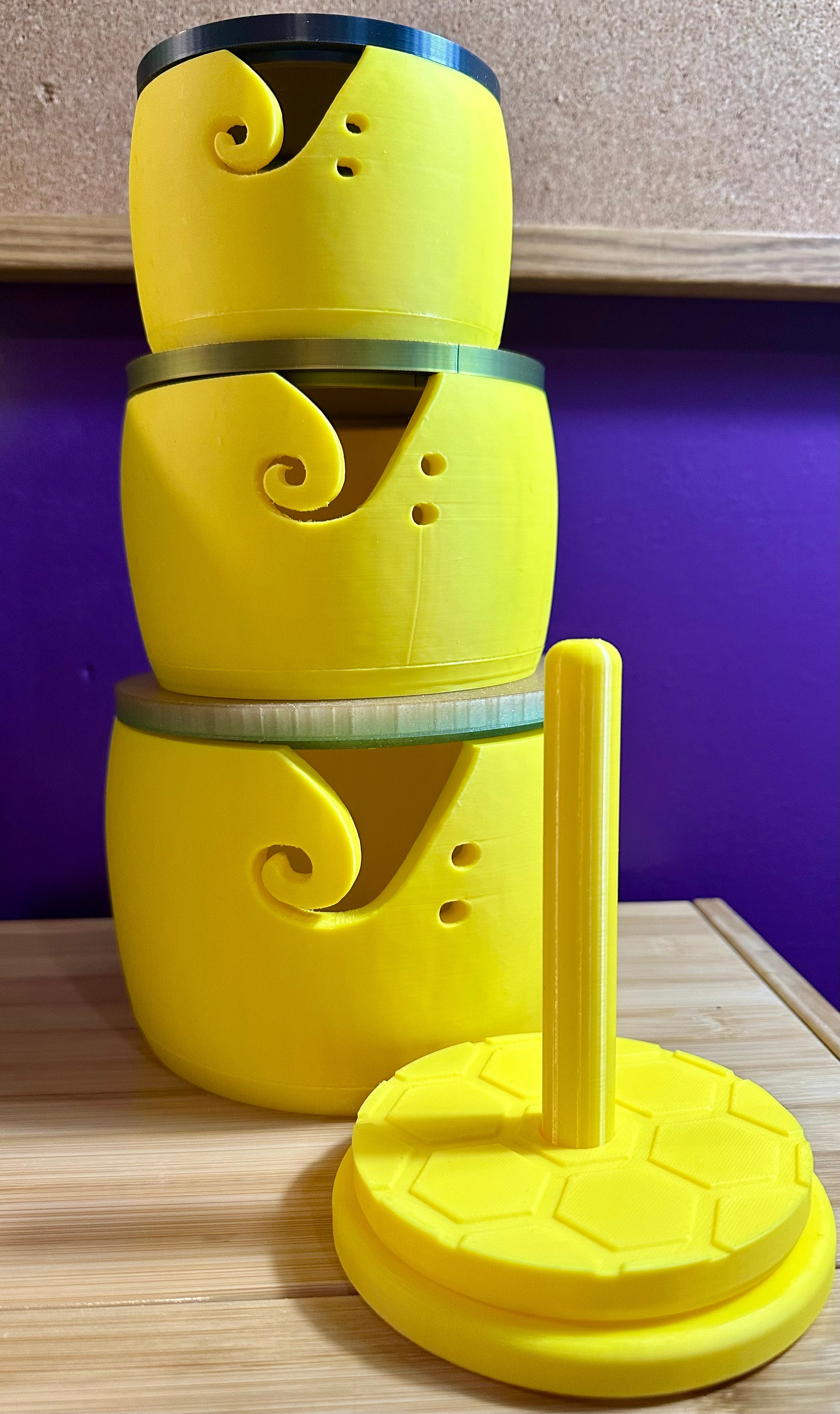 Set of 3 Nesting Yarn Bowls plus a Single Yarn Holder